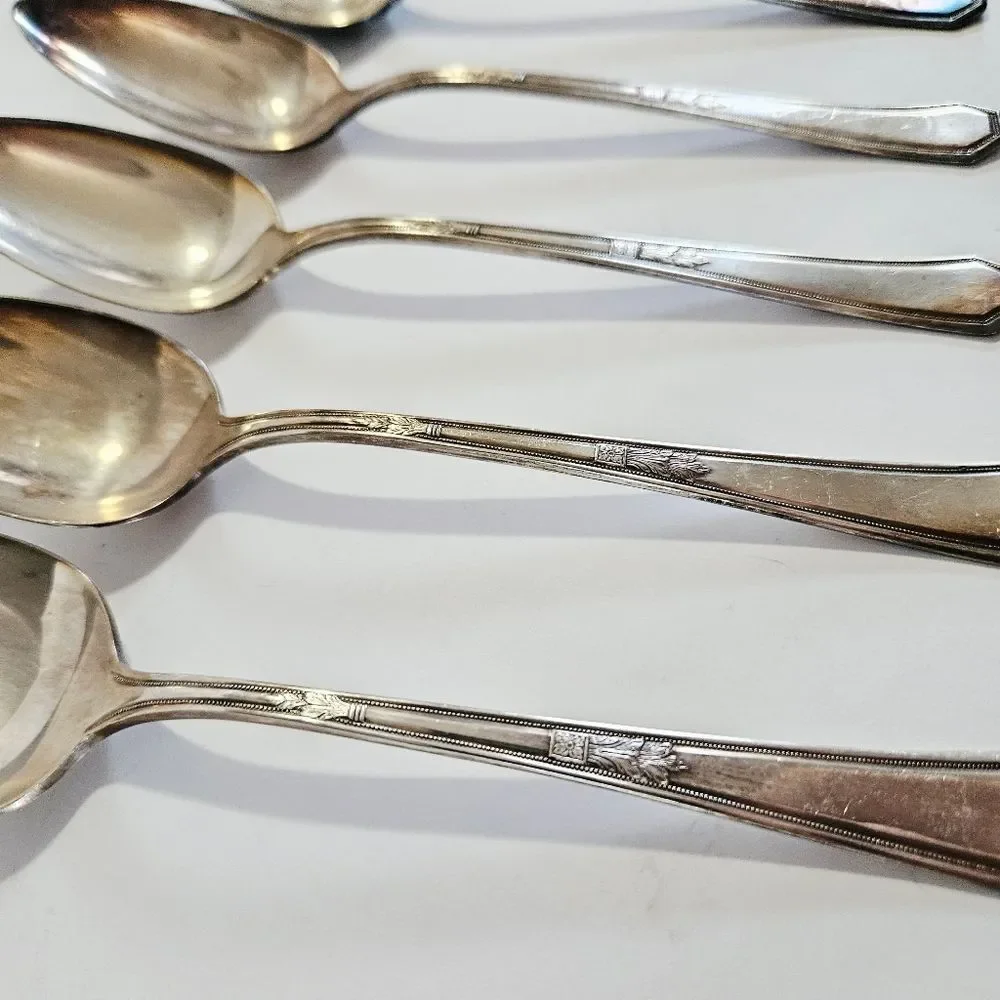 Antique WM Rogers & Son AA Silver Plated 1923 Mayfair Pattern Spoon Set of Five